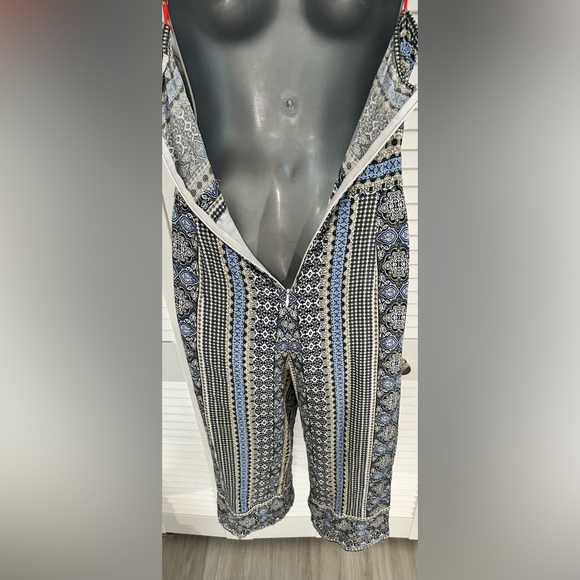 Stella Luce paisley romper with midriff cutout sized medium - Picture 4 of 11